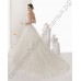 Шикарное свадебное платье из кружева с большим цветком